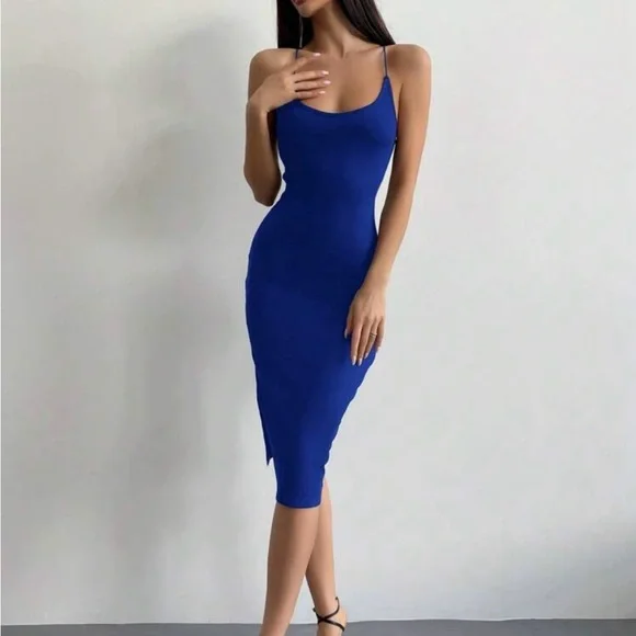 Elegant Blue Strappy Backless Dress - Picture 2 of 2